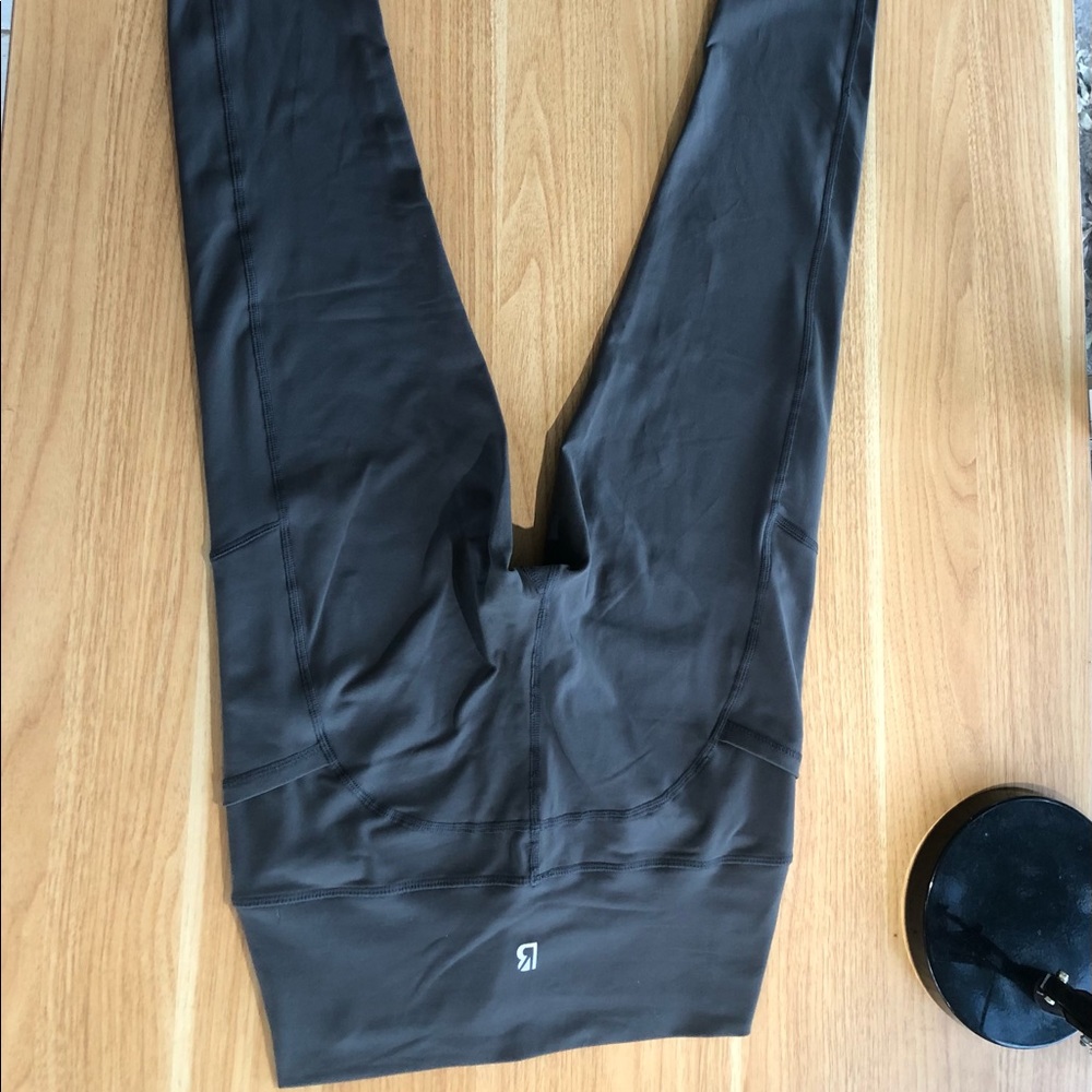 BuffBunny Luna Leggings in Charcoal Grey - M